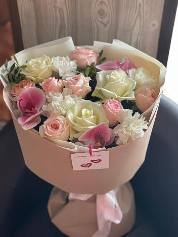 Букет цветов из: Орхидеи, Розы и Гвоздики в Кротовка