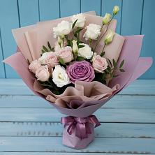 Букет цветов из:  Розы и Лизиантусы в Кротовка