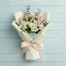 Букет цветов из:  Альстромерии в Кротовка