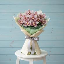 Букет цветов из:  Орхидеи и Розы в Кротовка