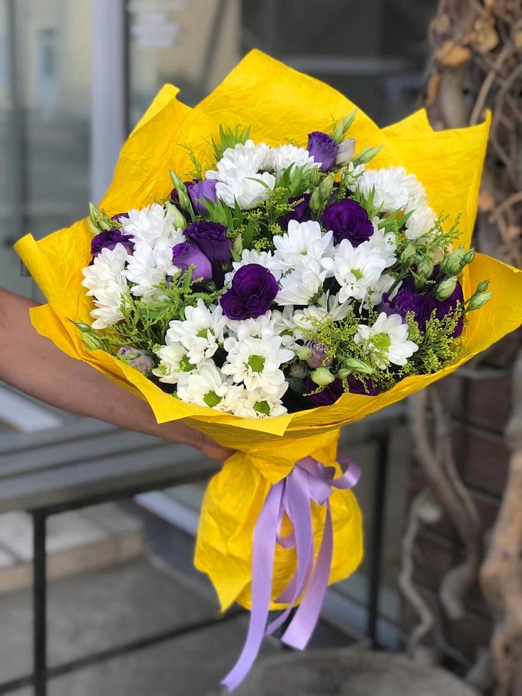 Букет цветов из: Ирисы, Хризантемы и Ромашки в Кротовка