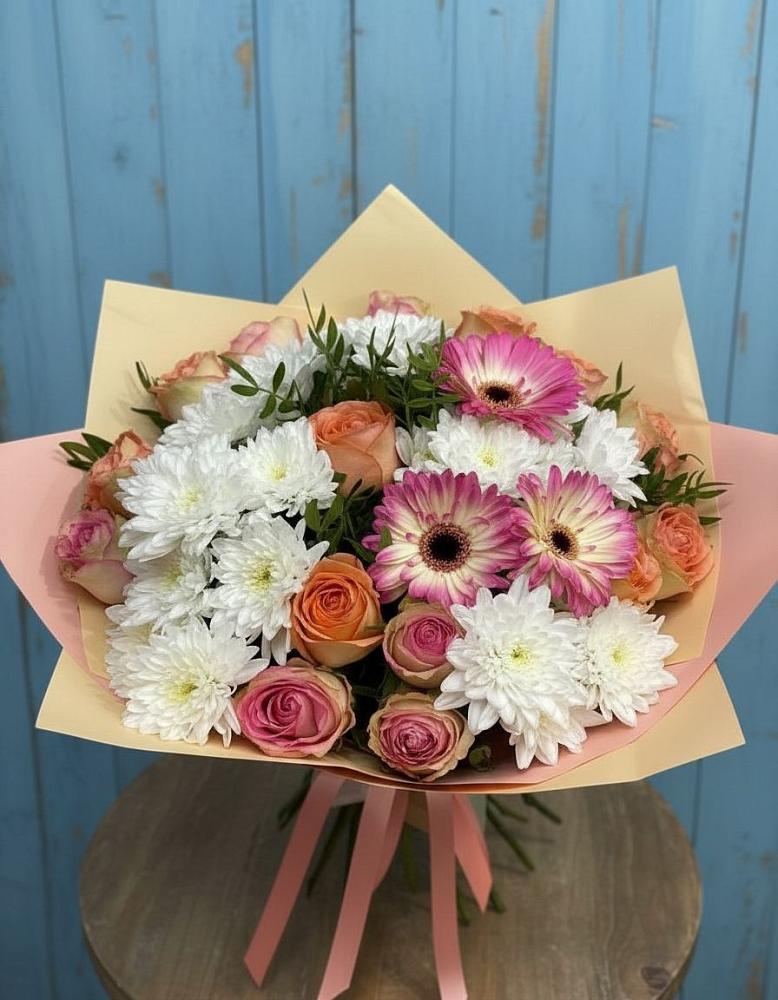 Букет цветов из: Розы, Герберы и Хризантемы в Кротовка