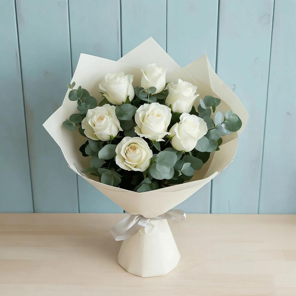 Букет Белые розы в Эвкалипте в Кротовка
