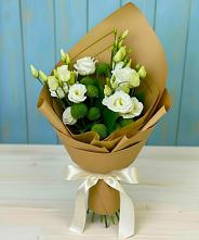 Букет цветов из:  Хризантемы и Лизиантусы #REPLACE_PRED# Кротовка