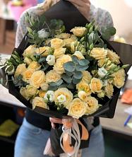 Букет птица счастья в Кротовка Букет цветов из: Розы и Лизиантусы в Кротовка